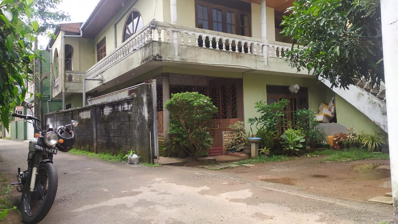 Land with Two-Story House for Sale in Nugegoda