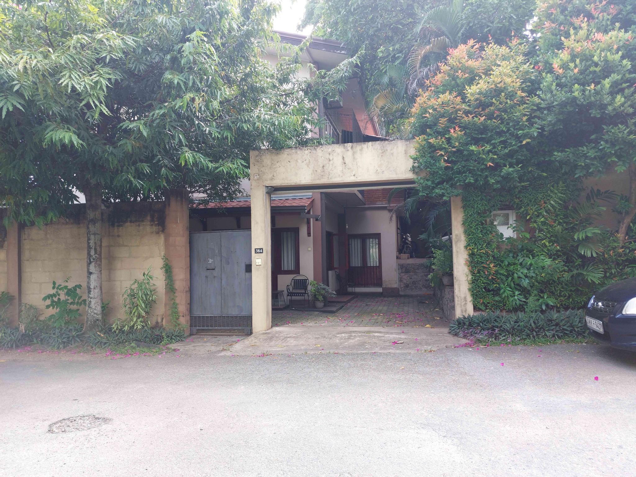 Land with House for Sale in Araliya Gardens, Nawala, Rajagiriya