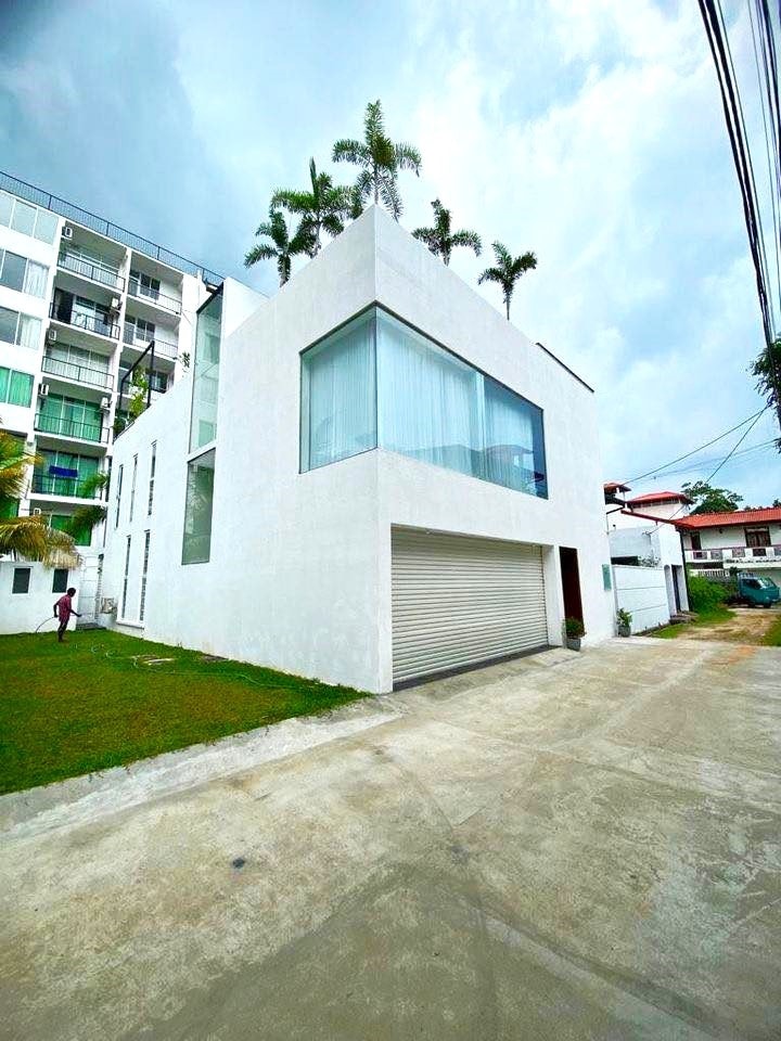 Luxurious Smart Home for Sale in Nugegoda