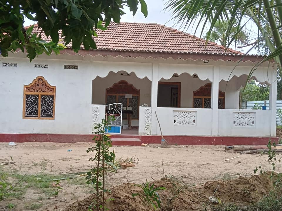 Beautiful New House on 8 Perches of Land in Vivekanandanagar, Kilinochchi