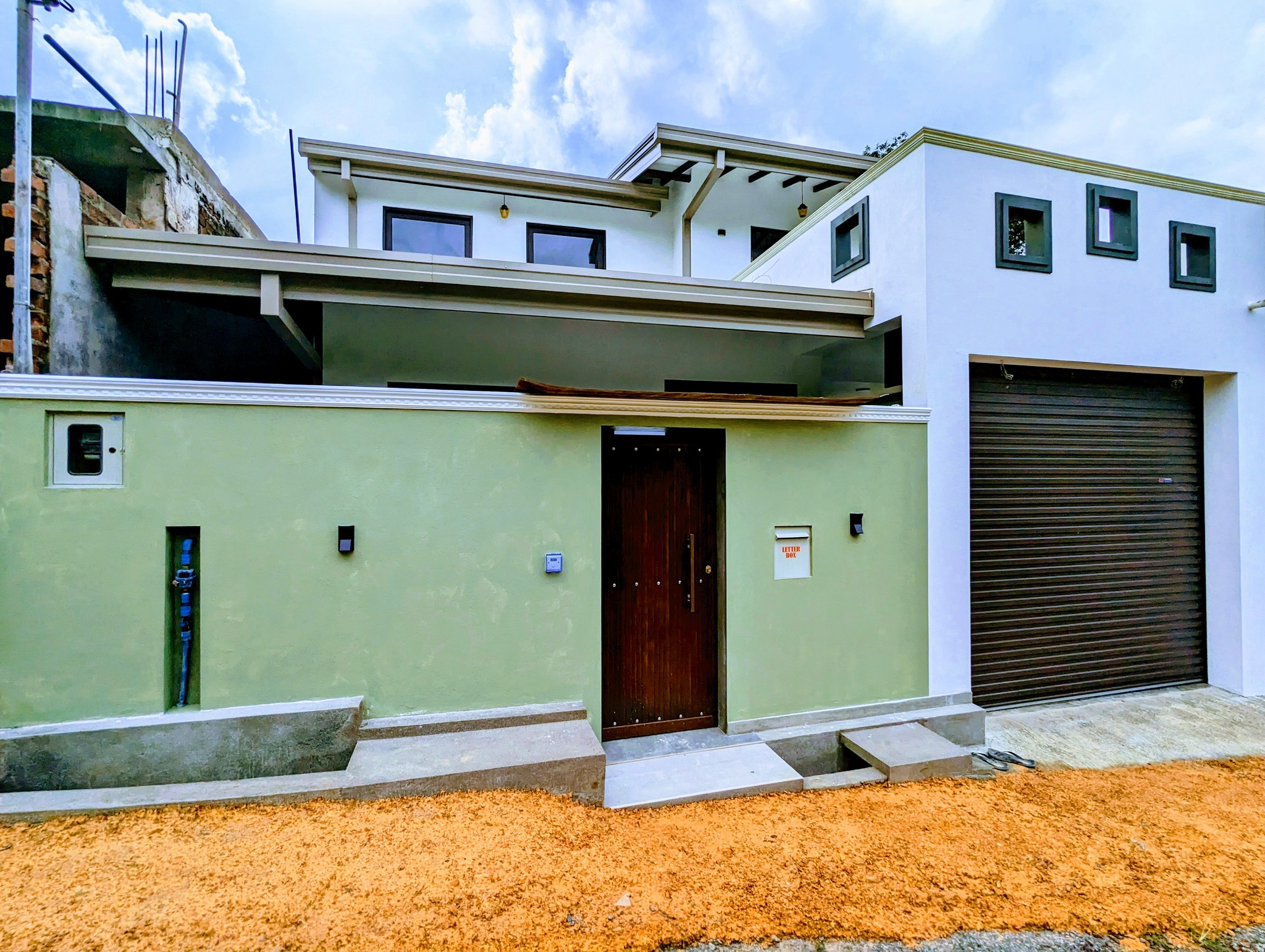 Brand New 2-Story House for Sale in Malabe, Pittugala