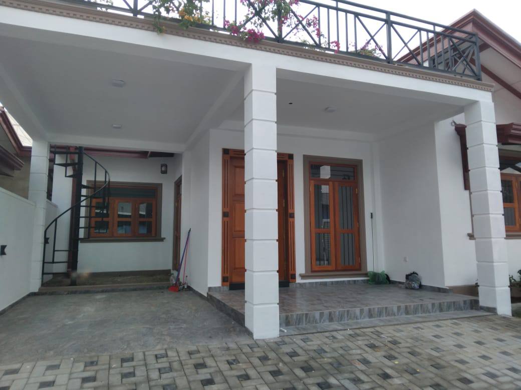 Brand New House for Sale in Bandaragama