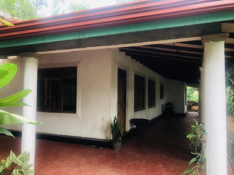 House for sale in Pilapitiya