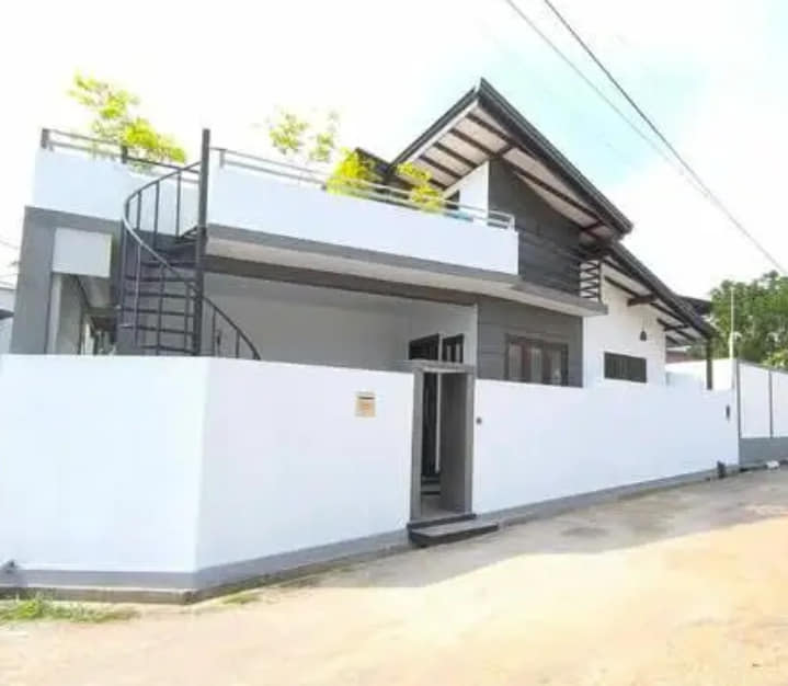 Brand New House for Sale in Athurugiriya