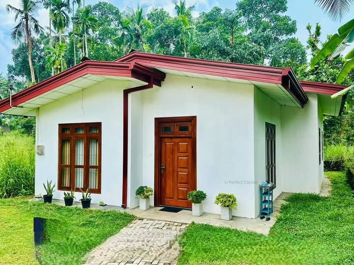 House for Sale in Weliweriya