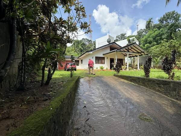 Land (40P) with House for Sale near Pasyala Town
