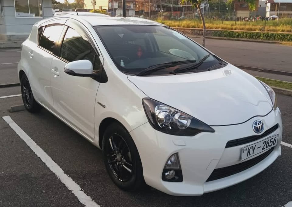 Toyota Aqua G Limited For Sale