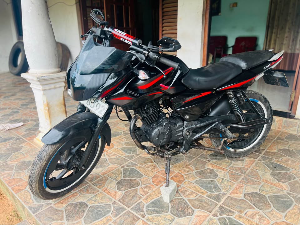 Bajaj pulsar 135