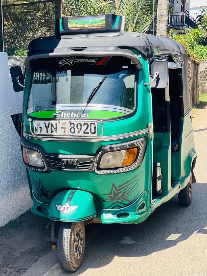 TVs king-Three-wheeler