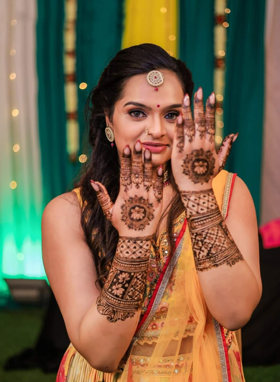 1,038 Bridal Mehendi Stock Photos - Free & Royalty-Free Stock Photos from  Dreamstime