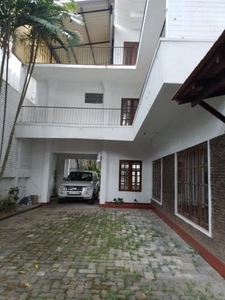 3 Rooms Unfurnished Apartment for Rent
