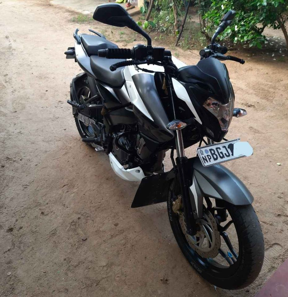 Pulsar ns best sale 200 second hand